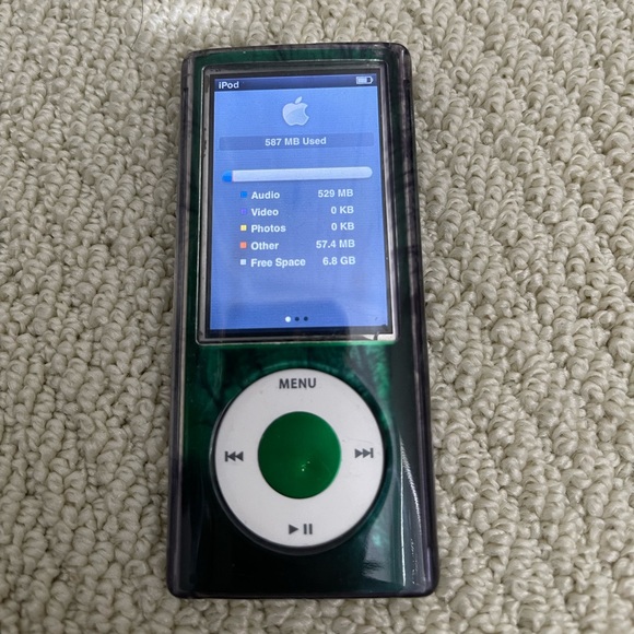 iPod Nano 5th Gen + speaker dock - Picture 3 of 6